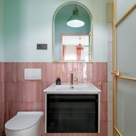 Charm Retreat 호텔 *