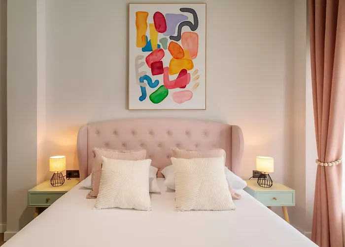 Charm Retreat Hotel *